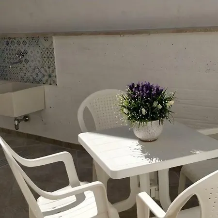 Casa Giovanni מרינה די מנקוורסה